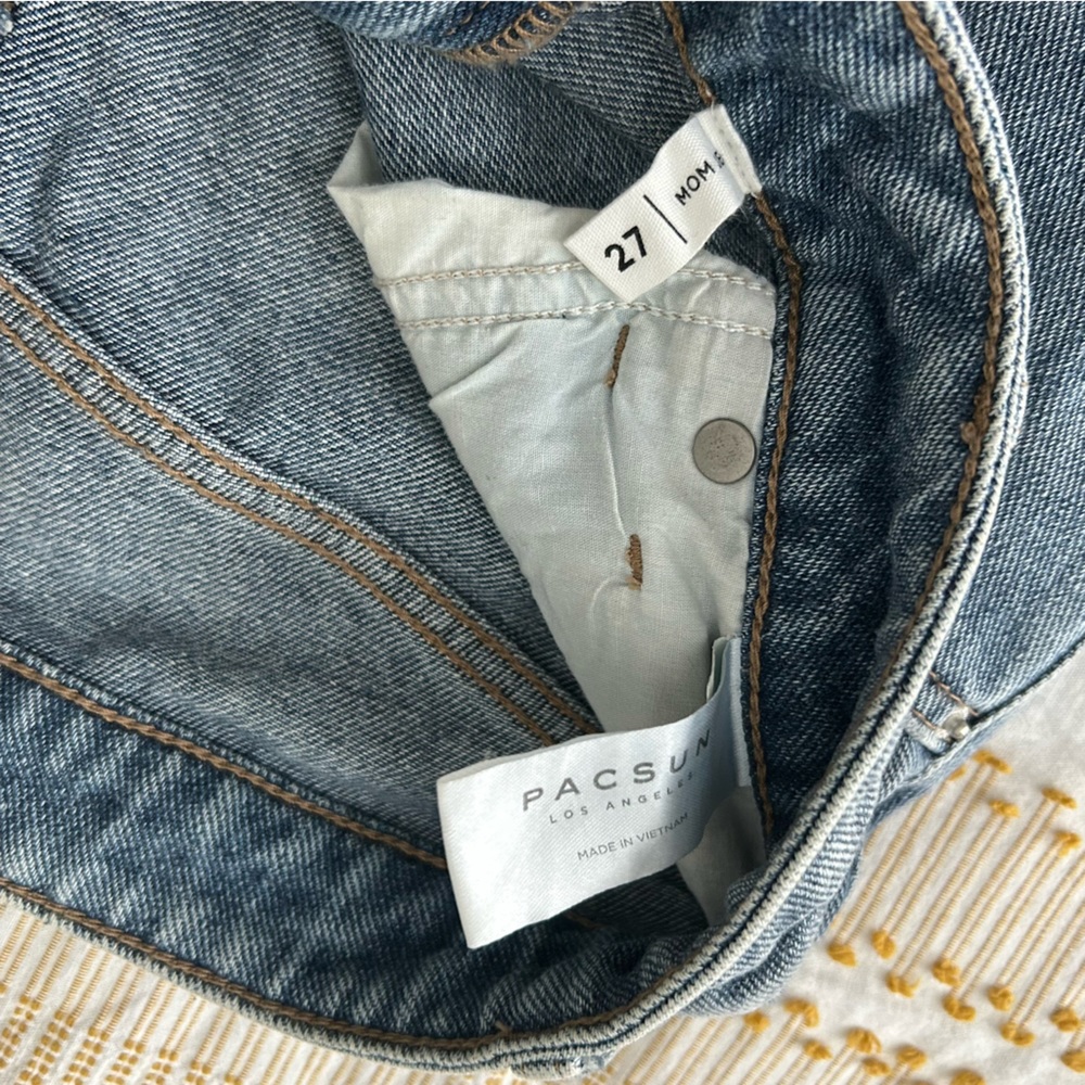 Pacsun Ripped Jeans - Picture 3 of 4
